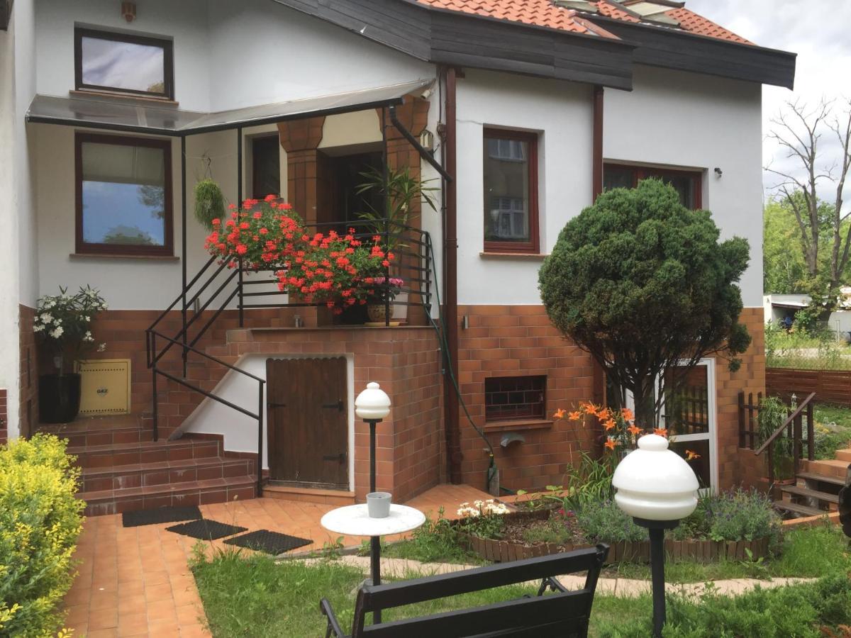 Apartmán A-Piramida Vratislav Exteriér fotografie