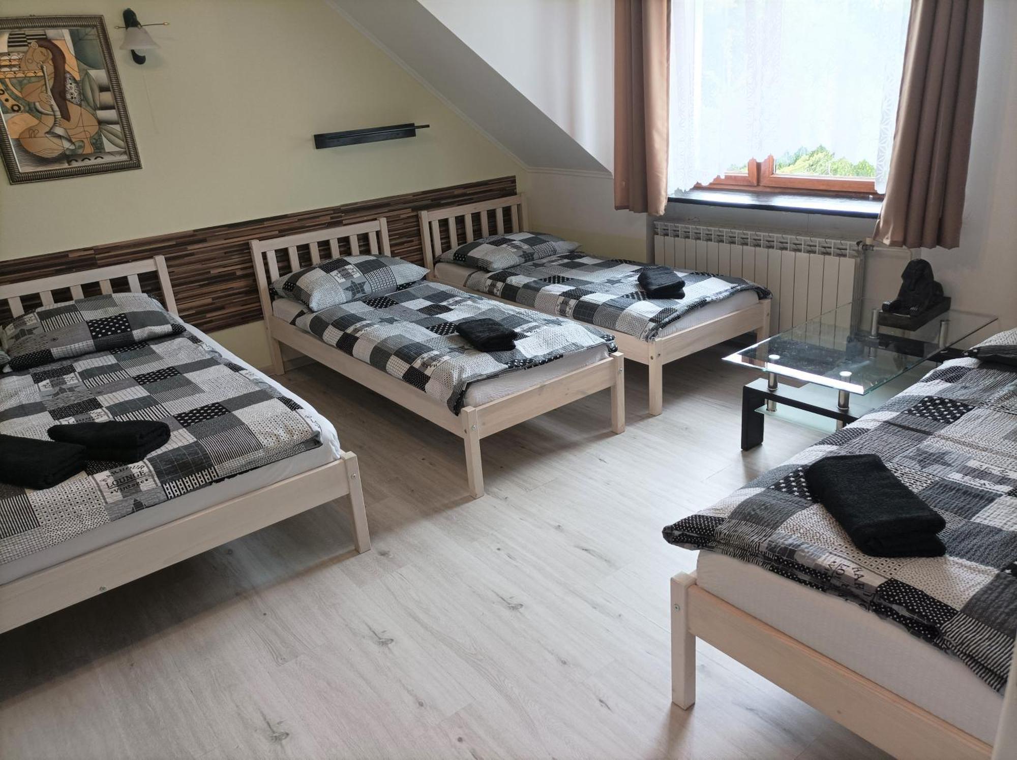 Apartmán A-Piramida Vratislav Exteriér fotografie