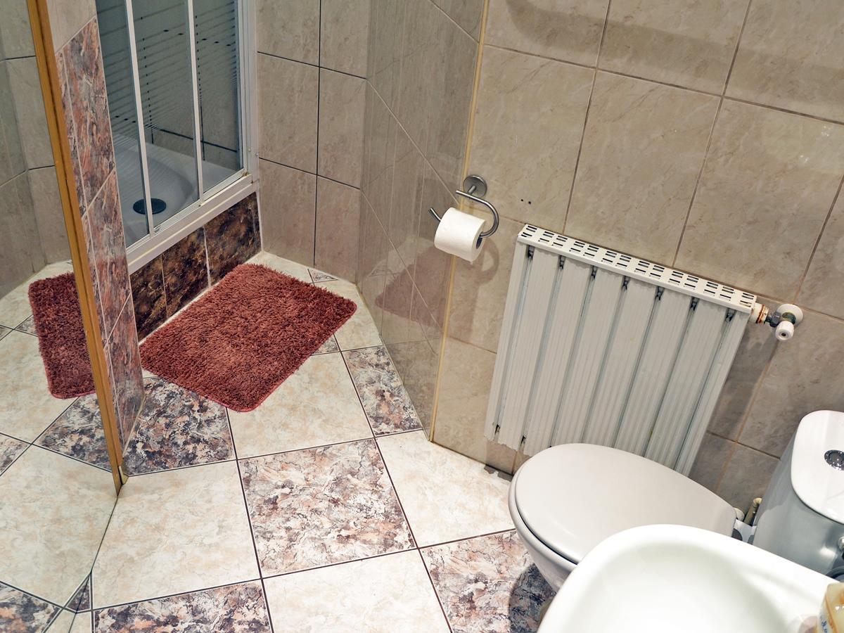 Apartmán A-Piramida Vratislav Exteriér fotografie