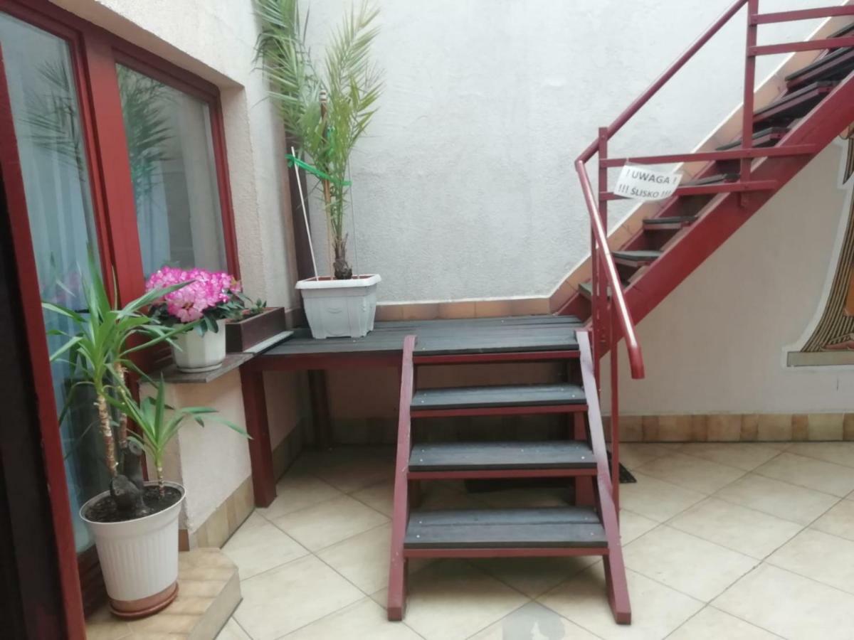 Apartmán A-Piramida Vratislav Exteriér fotografie